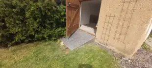 Pronájem stavby a oplocené zahrady, Rokycany