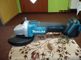 Aku úhlová bruska Makita DGA504 18V