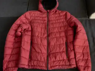 Červená bunda Crivit velikost M – Málo nošená